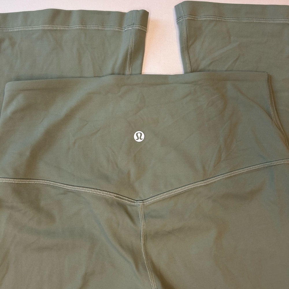 Lululemon Align High-Rise Mini Flare Leggings Size 8 in Palm Court - Picture 4 of 8
